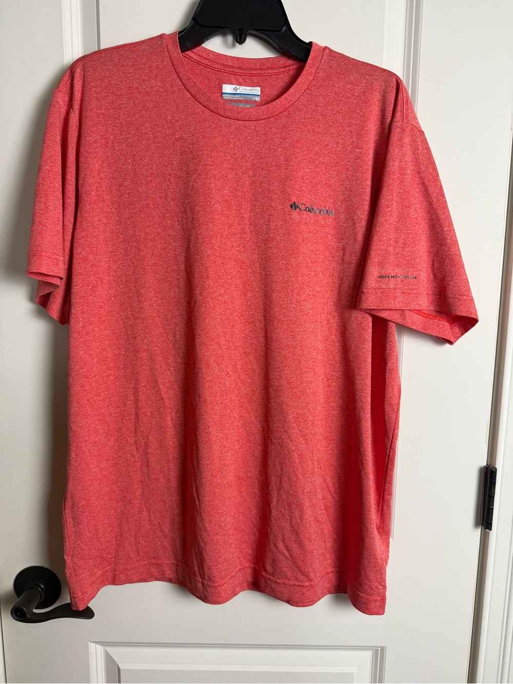 Columbia Men’s Short Sleeve Tee in Coral Heather